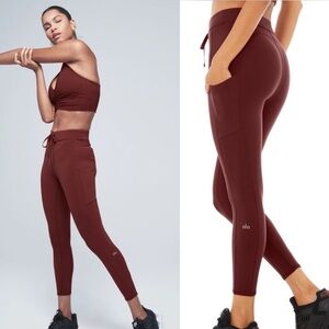 Alo 7/8" Check Point Pocket Leggings in Cranberry Sz XS